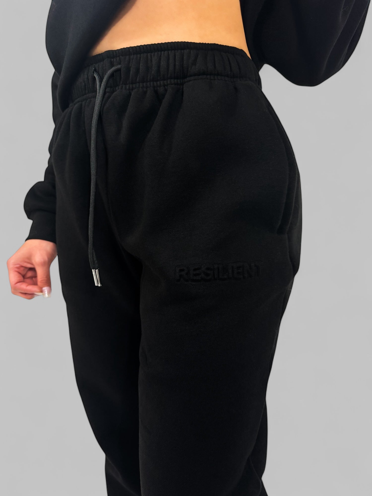 Resilient Sweatpants-Black